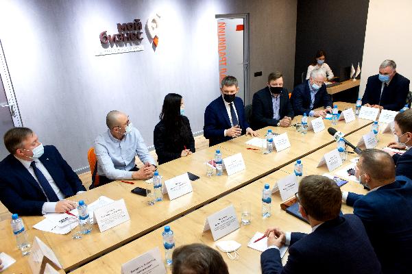 Максим Решетников: Минэкономразвития поможет региональному бизнесу наладить взаимодействие с торгпредствами РФ для поддержки экспорта